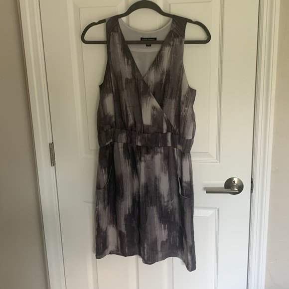 Banana Republic silk dress size 6 - Picture 6 of 8